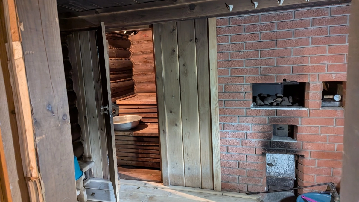 За 2 дня заменил гнилой пол в бане: простая техника "пустотелым" кирпичом за 5800 - эффектная вековина