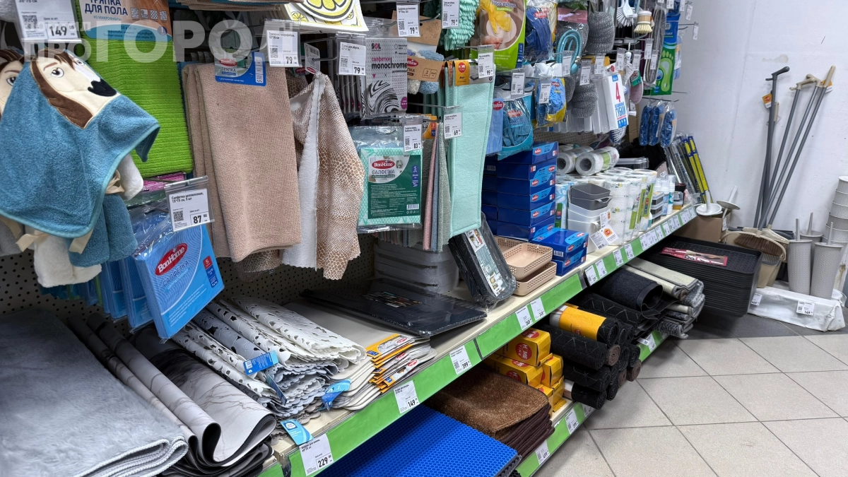 Купила шторку для ванны в Фикс Прайсе и сделала из неё тент для беседки за 300 рублей: больше не закупаюсь в строительных магазинах