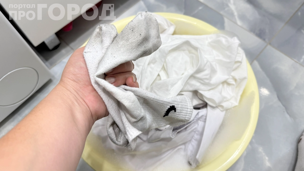 Забыла про отбеливатель навсегда: 10 минут — и белые вещи как новые 