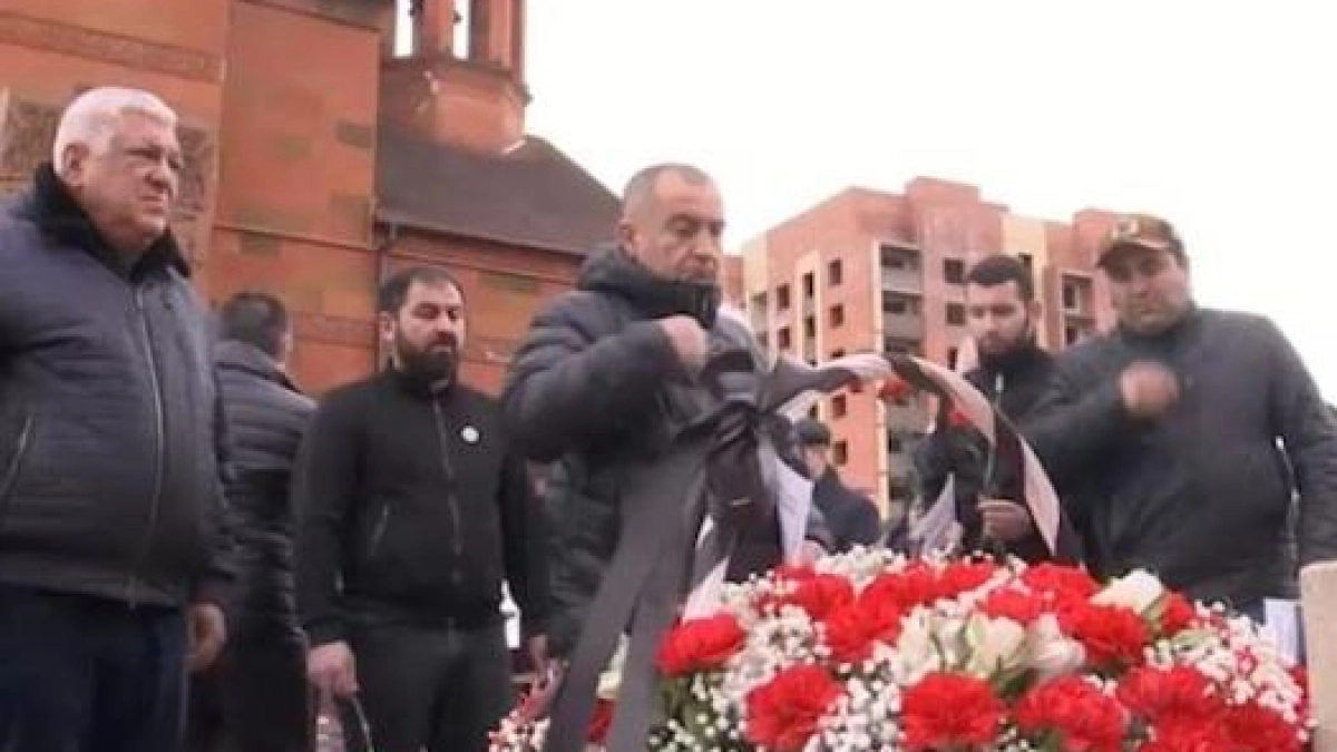 В Ярославле у армянской церкви потребовали освободить узников совести