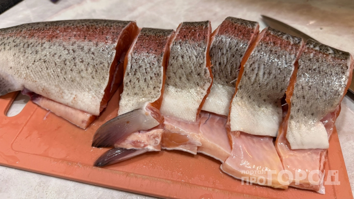 В мае в магазинах появится рыба нового улова: два внешних признака свежести - вот как отличить её от прошлогодней заморозки
