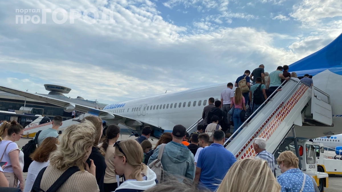 Не бизнес‑класс, а эконом — но я лечу как король: всё дело в одном месте в самолёте