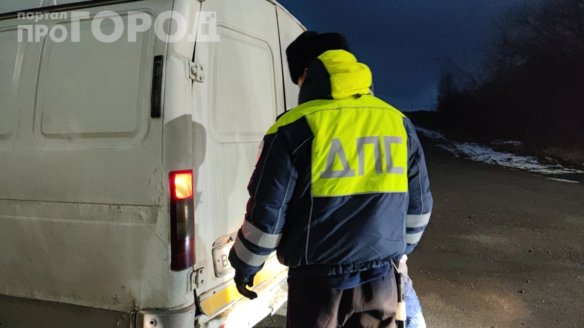 Получил штраф, даже не выезжая со двора: ГАИ выписывает штрафы прямо у подъезда — кто в зоне риска