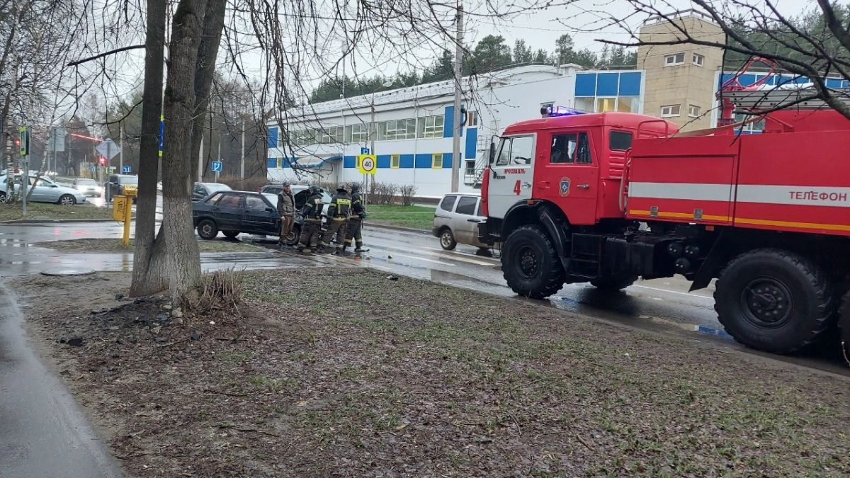 В Ярославской области за сутки потушили 11 палов травы