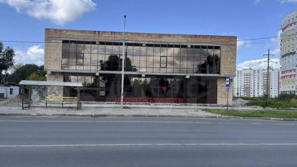 В Брагино строят новый ТЦ с продуктовым супермаркетом