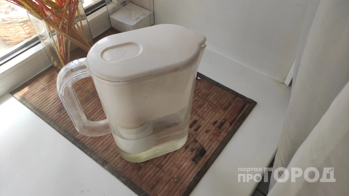 Никогда не пейте воду как все: врачи назвали 3 ошибки, которые заставляют работать ваши суставы наизнос