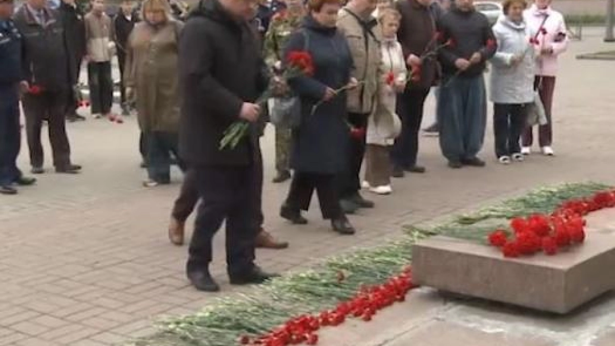 Ярославль отметил 82-летие освобождения Крыма митингом у памятника Толбухину