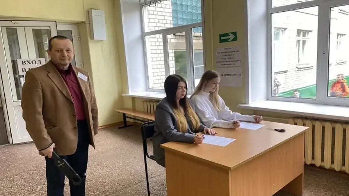 1590 выпускников Ярославской области прошли тренировочный ЕГЭ в 43 пунктах
