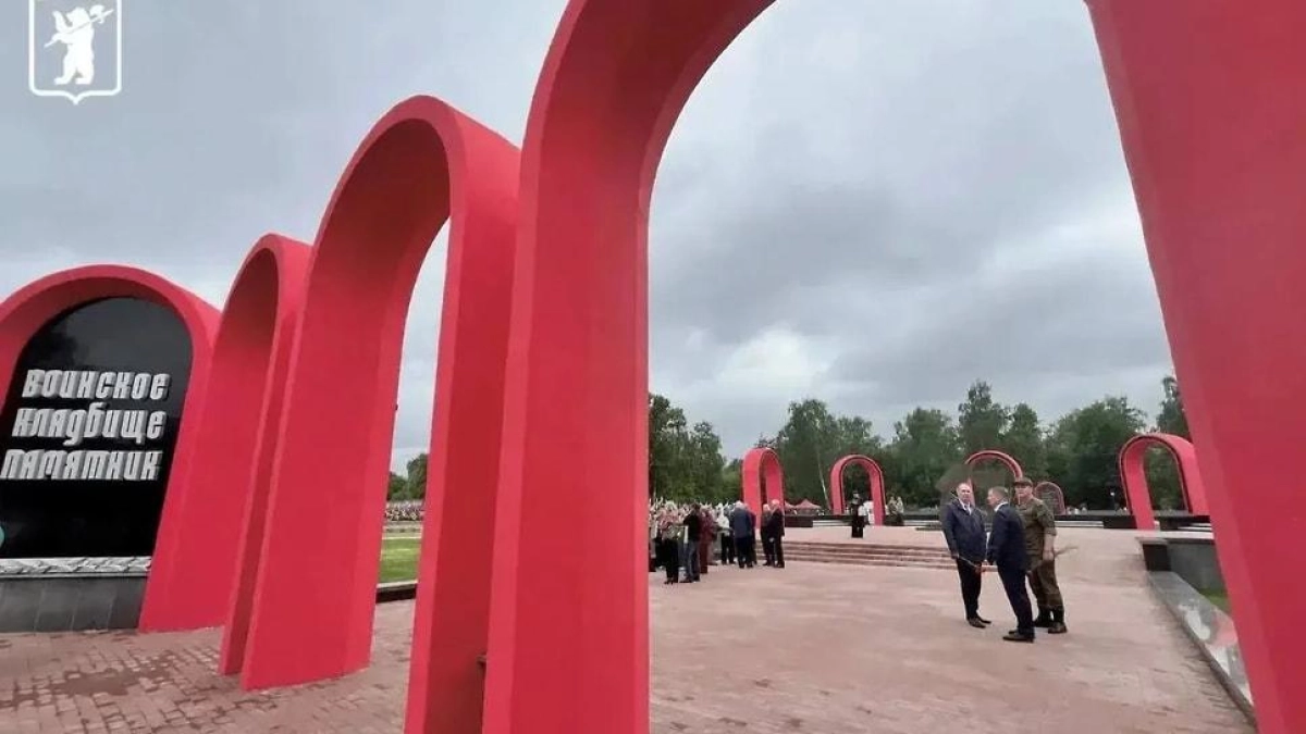 В Ярославле к концу лета заменят 103 гранитные плиты на воинских захоронениях