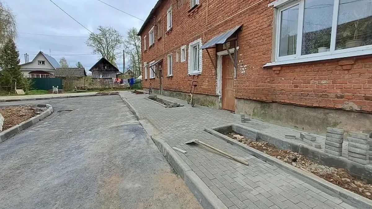В Ярославской области благоустроят более 70 дворов и 40 игровых площадок