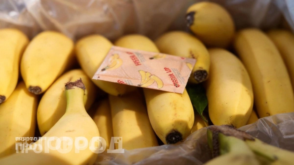 Больше не выбрасываю пакетики из ящиков с бананами: узнала, как их с пользой применяют опытные продавцы