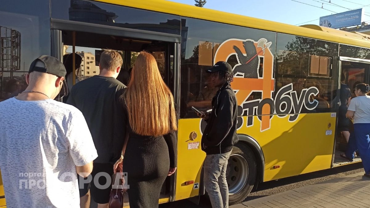 Празднование Дня города парализует движение в центре Ярославля