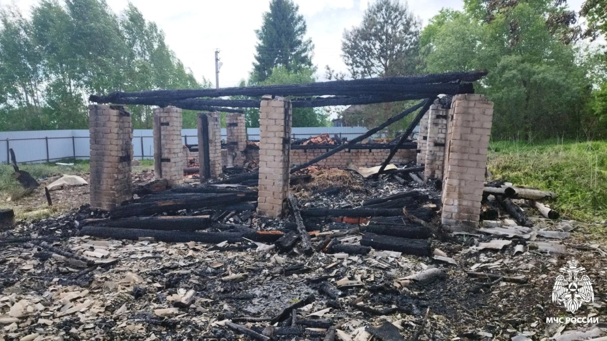 Пожар в Мышкинском округе уничтожил 228 квадратных метров жилья