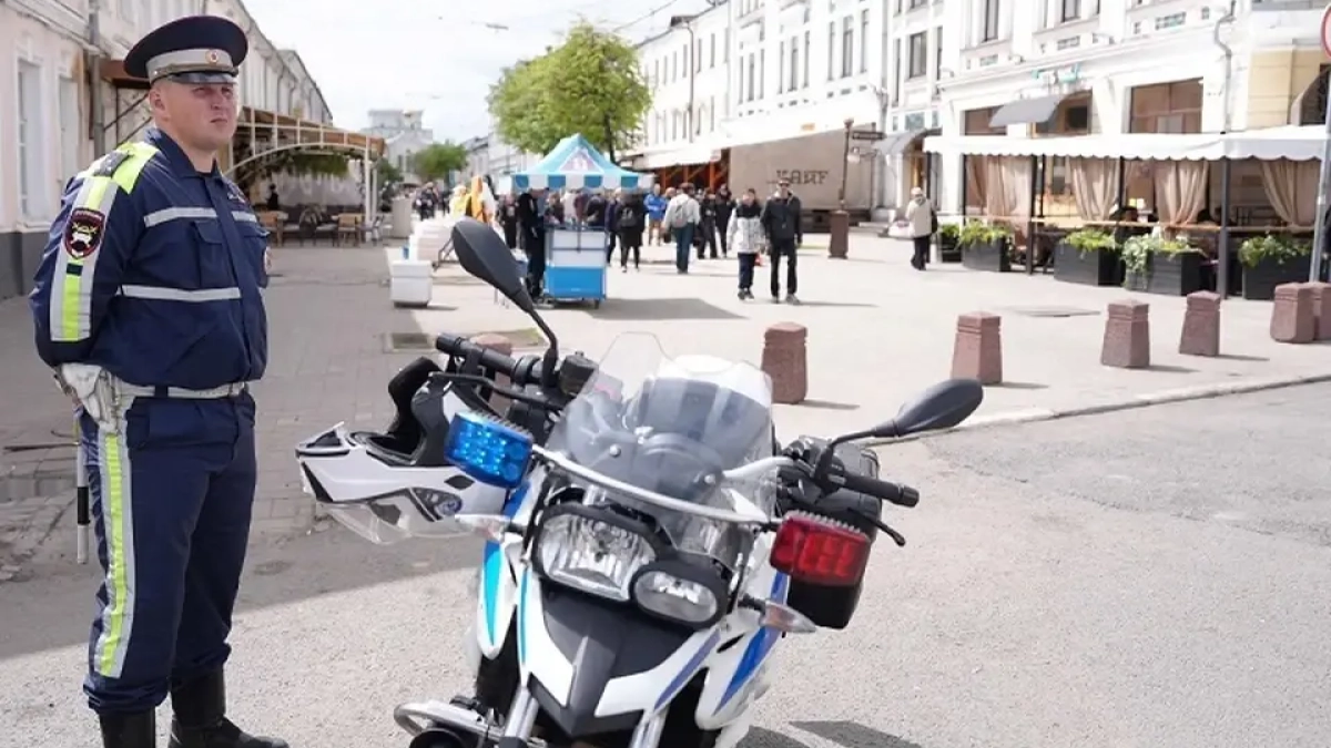 450 полицейских охраняют День города Ярославля — горожане уже жалуются