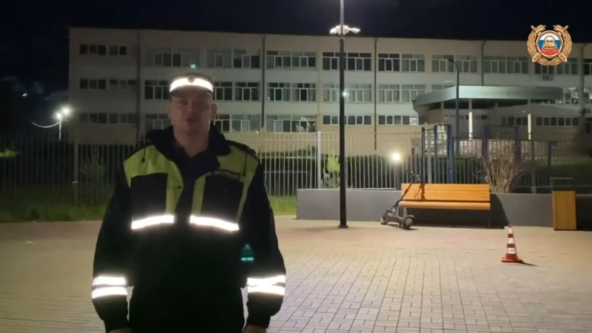 В Ростове Великом поездка на самокате обернулась госпитализацией ребёнка