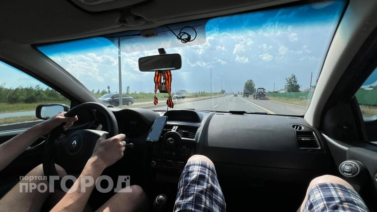 Перестаньте тратить топливо и время: автомеханик объяснил, нужно ли вообще греть мотор в летнюю жару