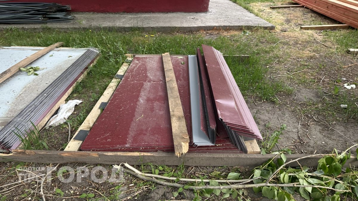 Что сделать с остатками от крыши дачного домика - нашла крутое применение 