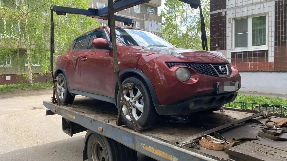 Ярославна доигралась с долгами и потеряла сразу два авто