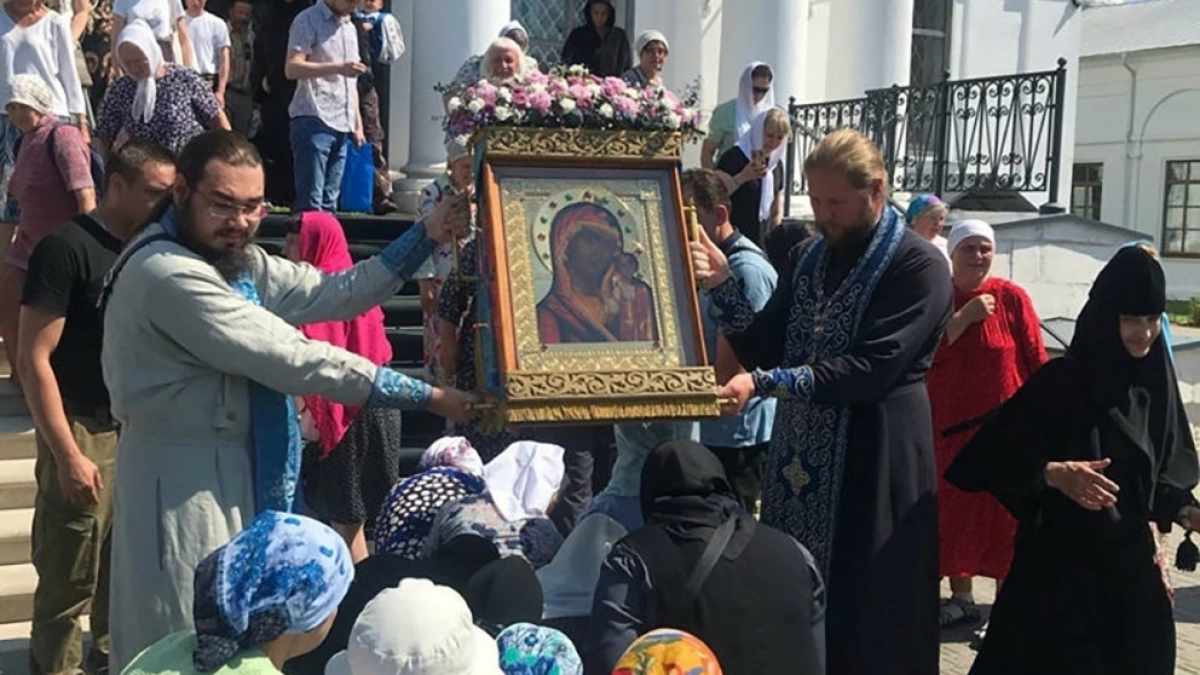 В центре Ярославля перекроют улицы из‑за крестного хода