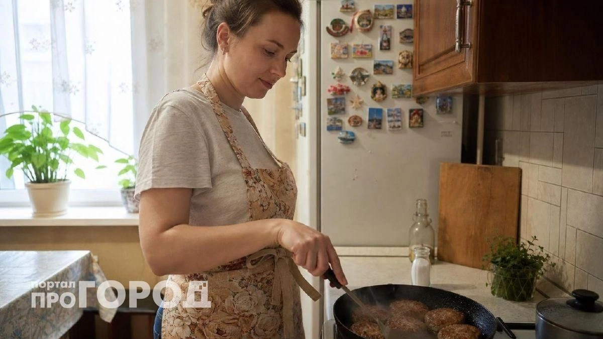 Забыла про подсолнечное масло навсегда: теперь жарю на обычной соли и получаю идеальную корочку без жира