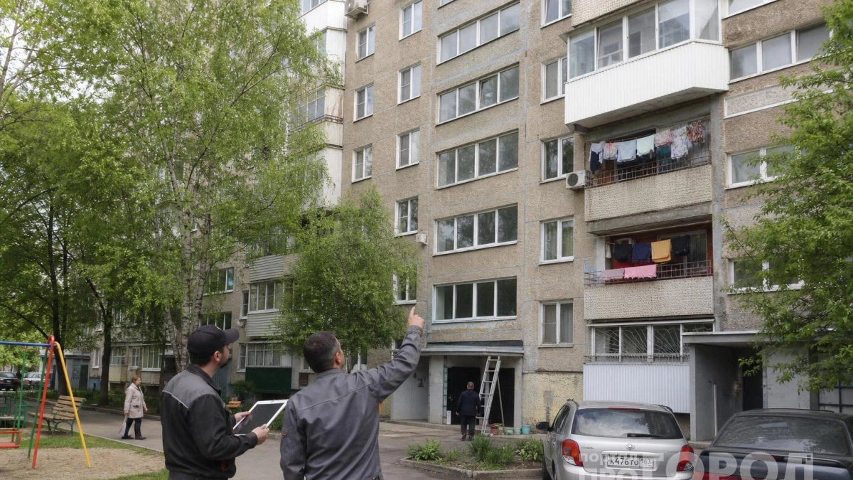 Балконы из пластика больше не тренд: россияне переходят на новый вид остекления - прохожие любуются и завидуют