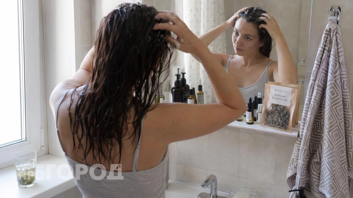 Перестаньте мучиться с ломкими волосами: японки используют этот простой ритуал для густоты и блеска локонов