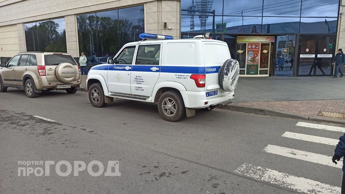 Даниловец пытался зарезать коллегу во время попойки в служебной машине