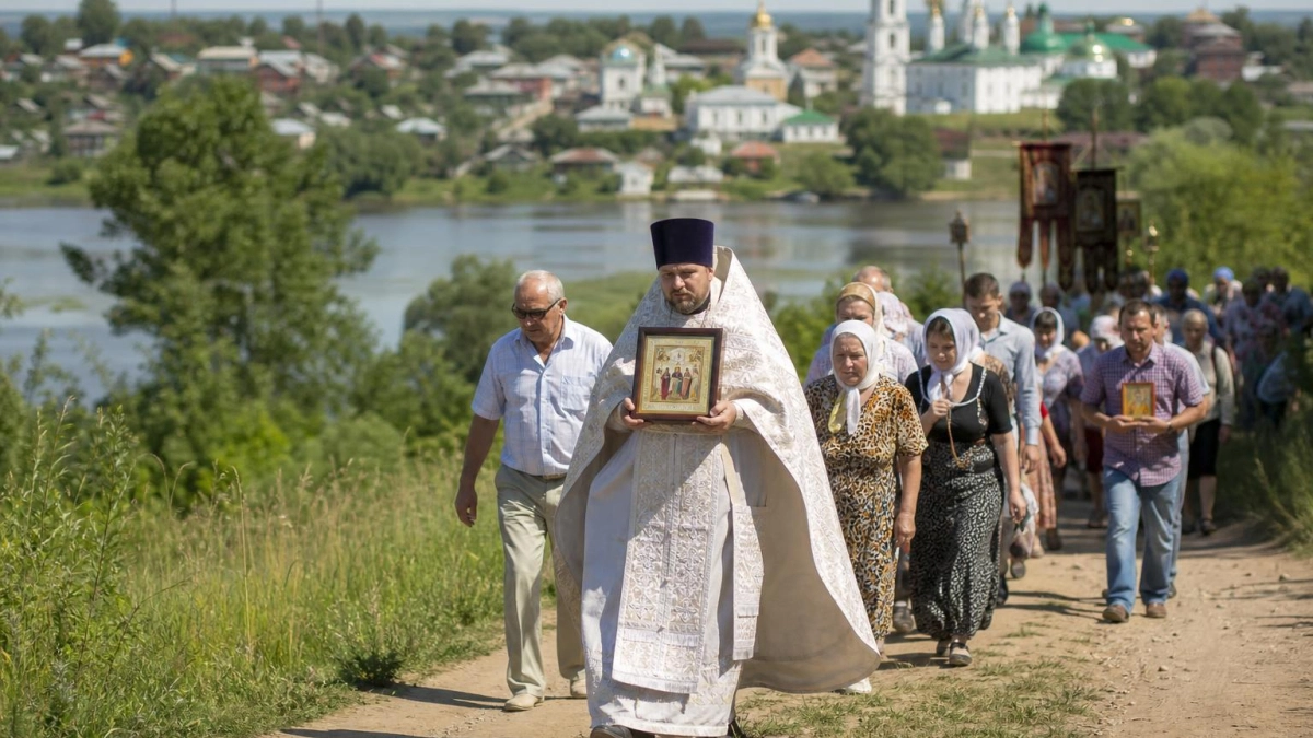 Казанский крестный ход с чудотворной иконой прибыл в Тутаев и продолжит путь