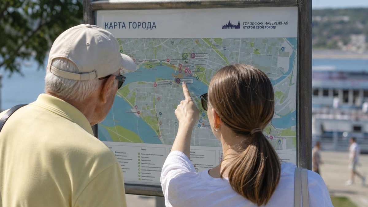 В Рыбинске до конца июня заменят выгоревшие туристические карты у причала и вокзала