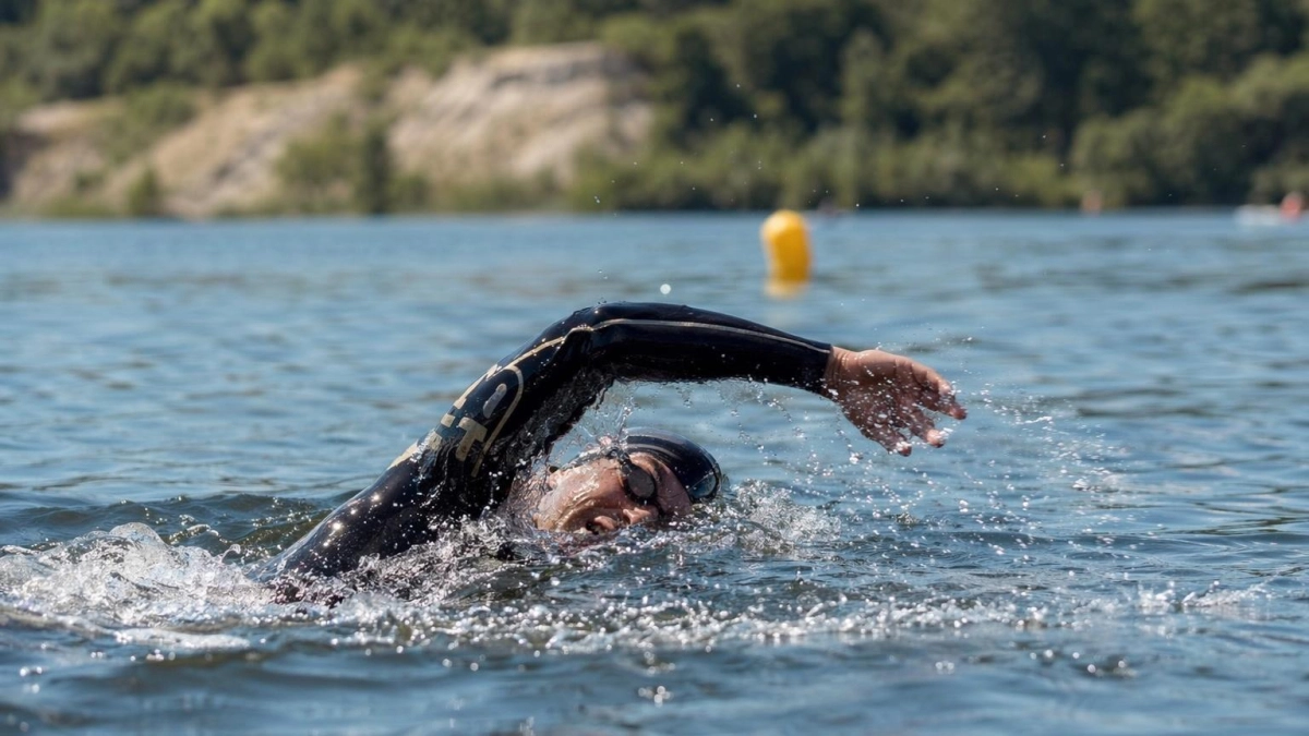 Рыбинский пловец выиграл чемпионат России на открытой воде и отобрался на ЧЕ