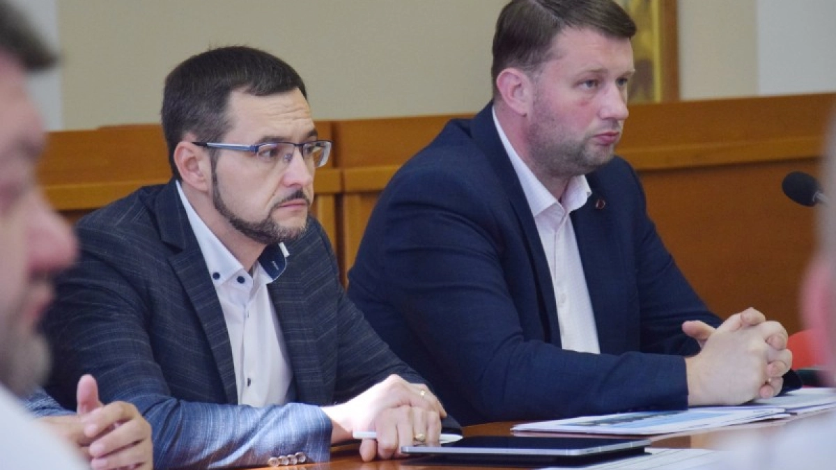 Кадровые перестановки, штормовое предупреждение и возврат госимущества: главные новости за 27 июня