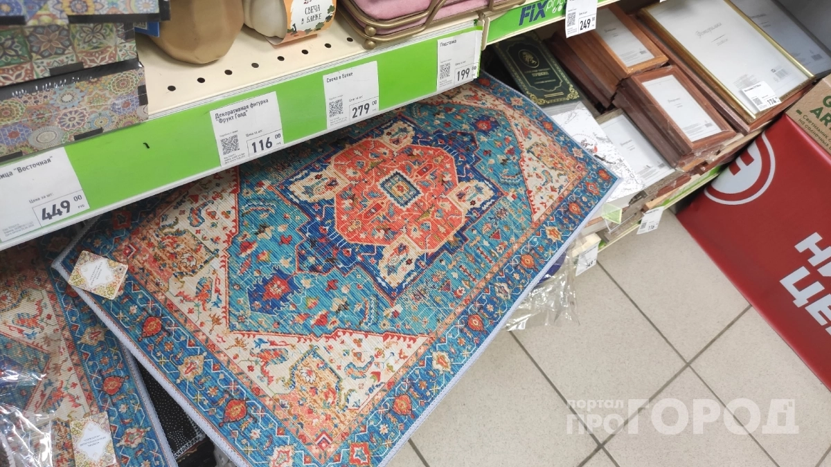 Купила в "Фикс Прайсе" восточные коврики, но на пол их не стелю: легкий способ создать дизайнерскую вещь для дома и уюта