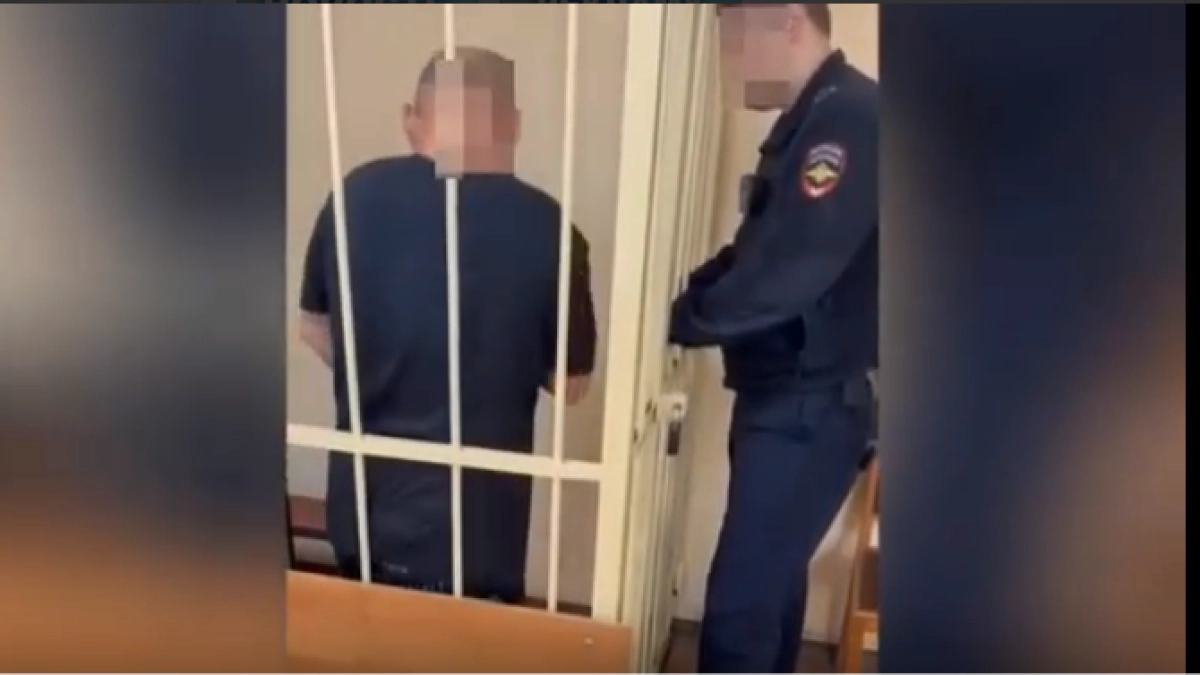Поджег штору и сгорела веранда: как житель Вологодской области оказался под арестом в Ярославле