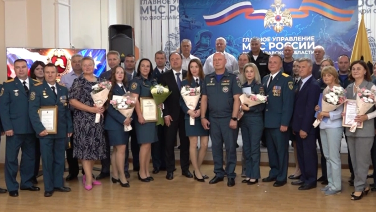 Пожарный надзор Ярославской области отмечает 99-летие на фоне снижения числа возгораний
