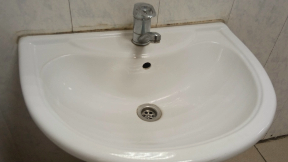 В Рыбинске жители пожаловались на отсутствие горячей воды после работ