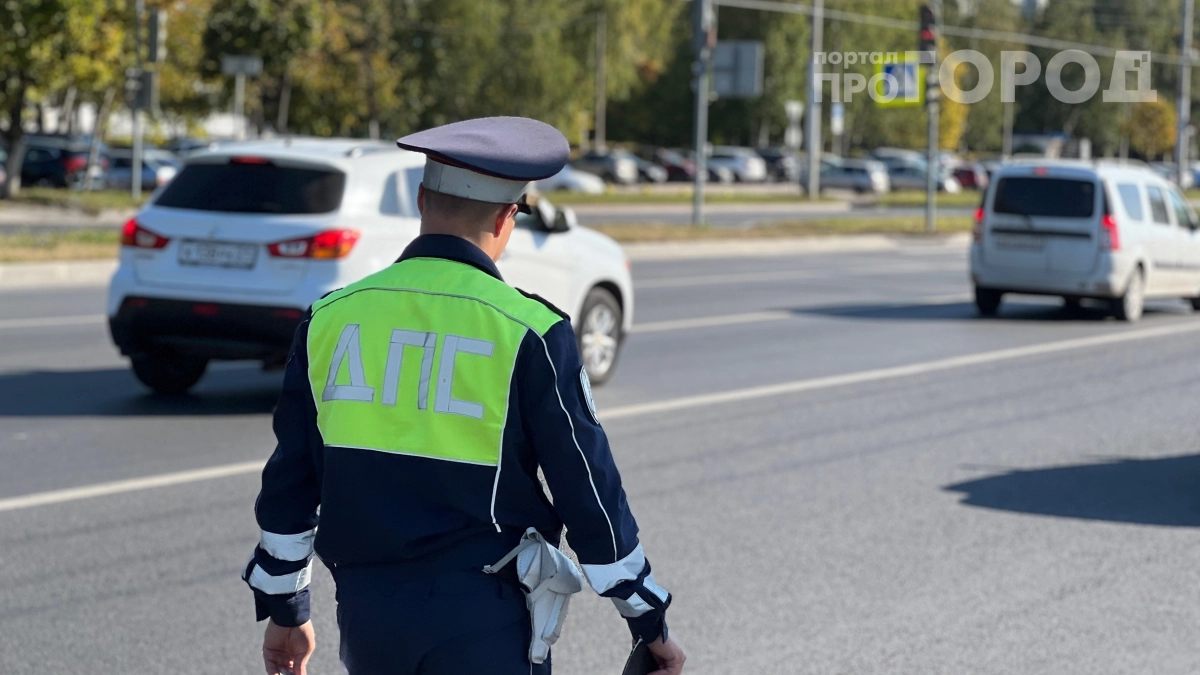 Задал этот вопрос инспектору — и он сразу потерял интерес к багажнику: рассказываю, что сказал