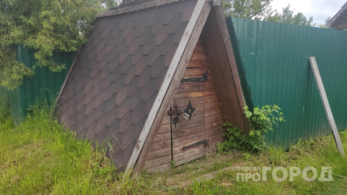 Соль не только для засолки: как простой мешочек спасает погреб от сырости и капель на потолке