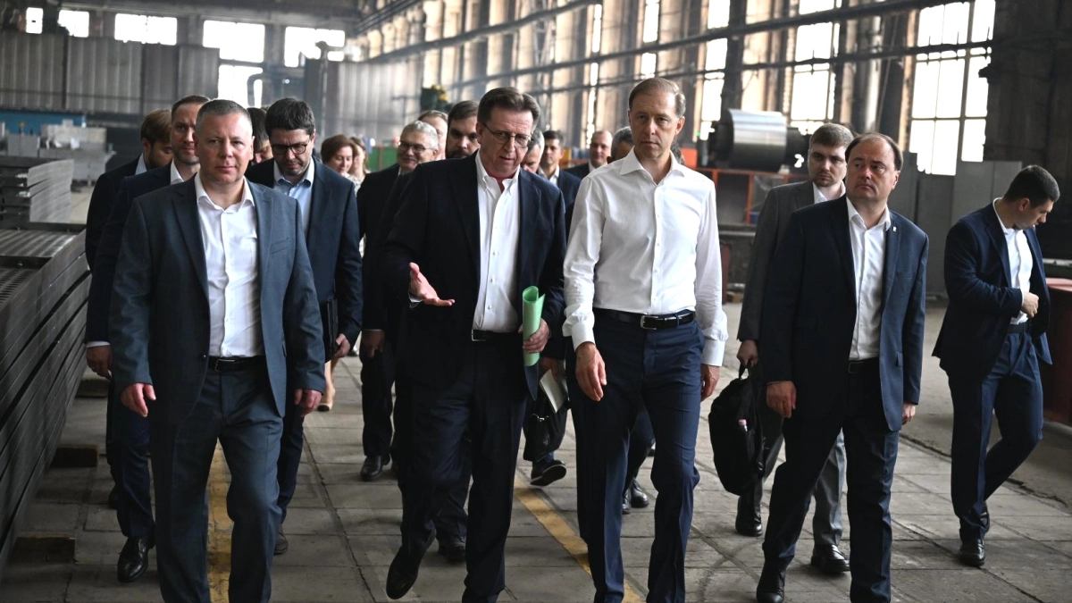  Денис Мантуров посетил промышленные предприятия Ярославской области