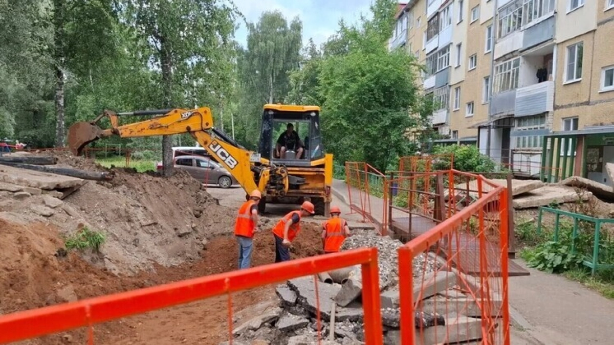 В Тутаеве капитально ремонтируют тепловые сети на улице Моторостроителей