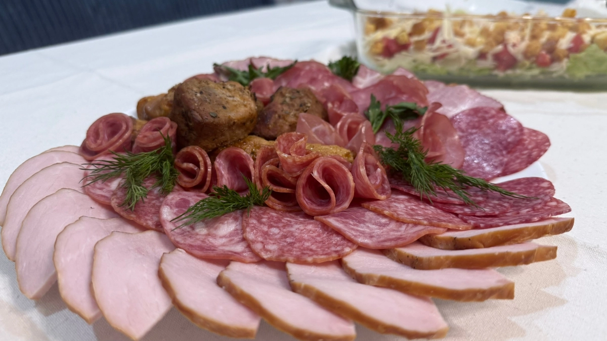 Мясной хлеб по-немецки: теперь бутерброды стали главным блюдом на столе