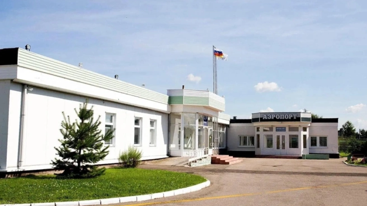 Рейс из Ярославля в Казань задержали более чем на 12 часов из-за ограничений