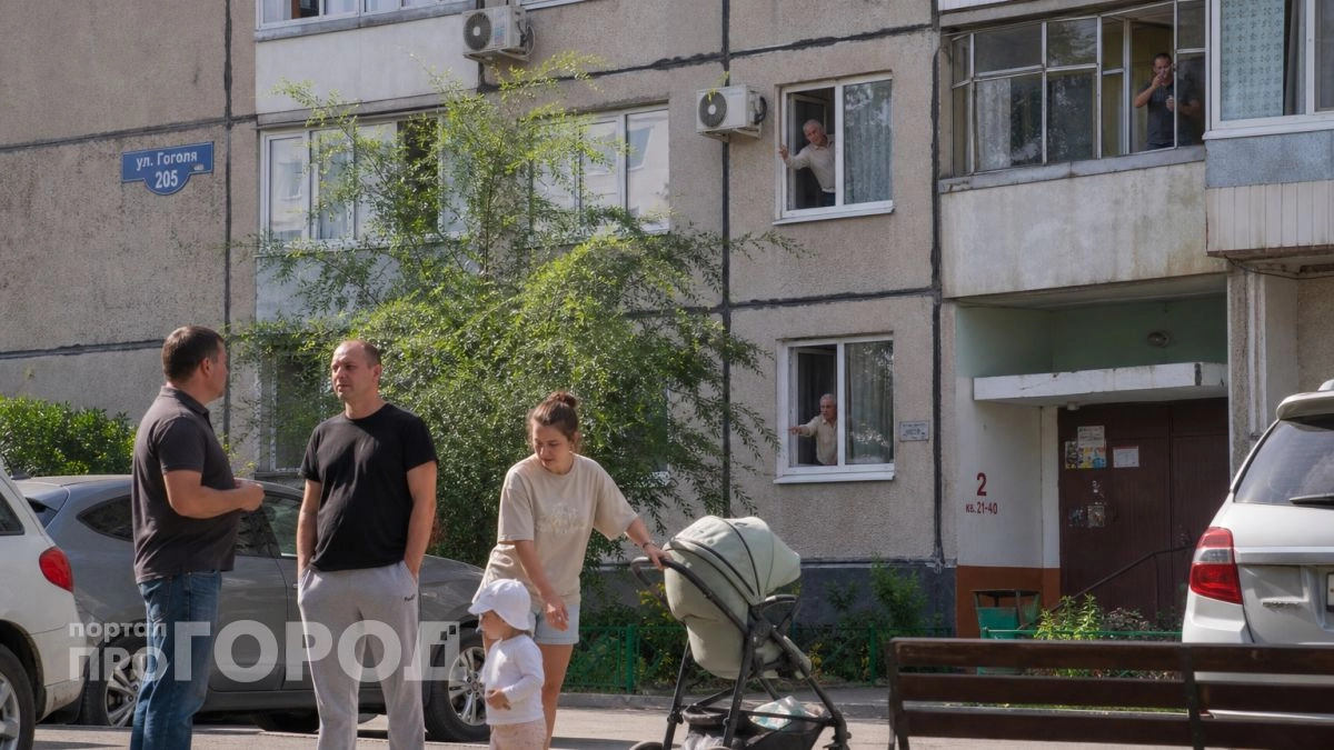 Курение на балконе обойдется в круглую сумму: как соседи добиваются компенсаций через суды за табачный дым