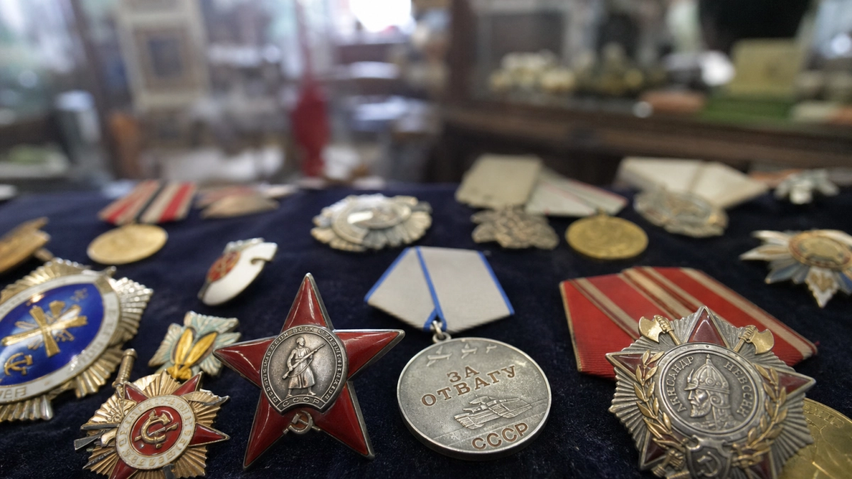 Ярославское УФАС признало незаконной рекламу скупки госнаград в почтовом сервисе