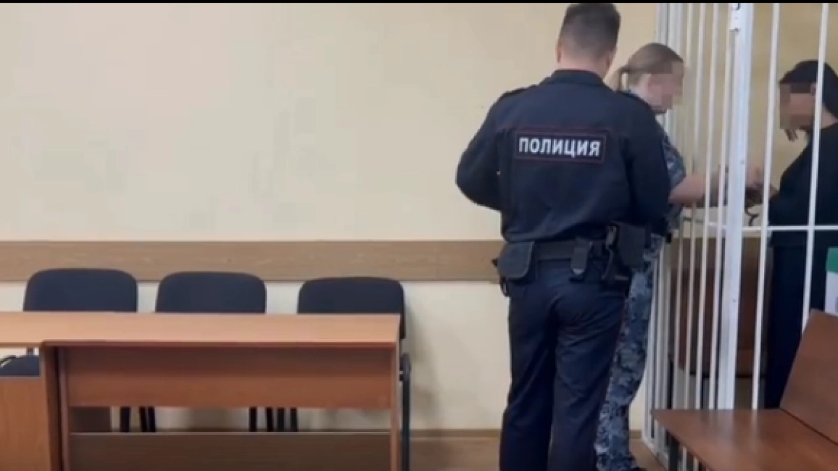 Женщина попросила воды и украла кошелёк у 89-летней пенсионерки