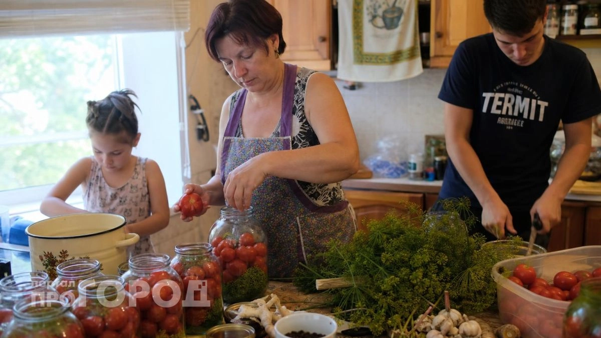 Закрываю помидоры только по этому методу: рассол выпивают до капли и просят добавки каждую зиму