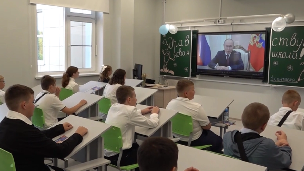К новому учебному году школы Рыбинска получат 14 тысяч учебников и подарочные наборы