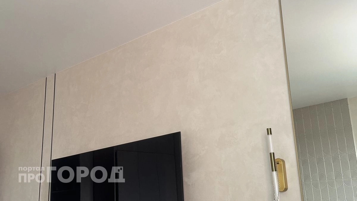 Обои и краска остались в прошлом: рукастые хозяева нашли необычный материал для стен