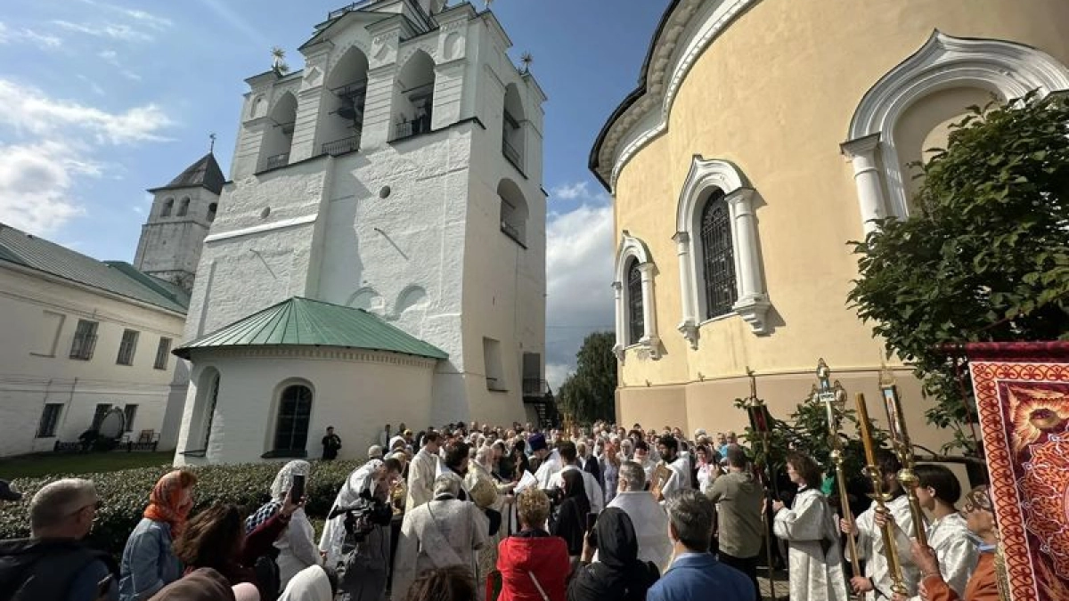В Спасо-Преображенском соборе Ярославля представили новый резной иконостас