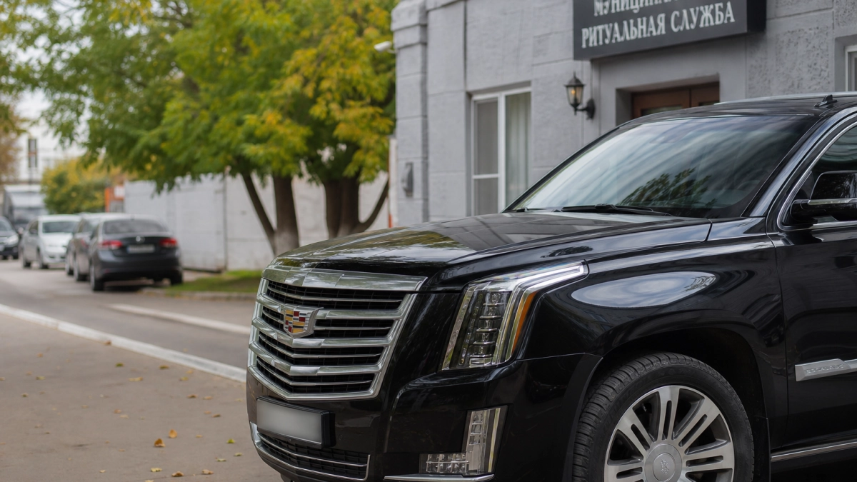 Похоронная служба Ярославля закупает подержанный Cadillac Escalade для перевозки гробов