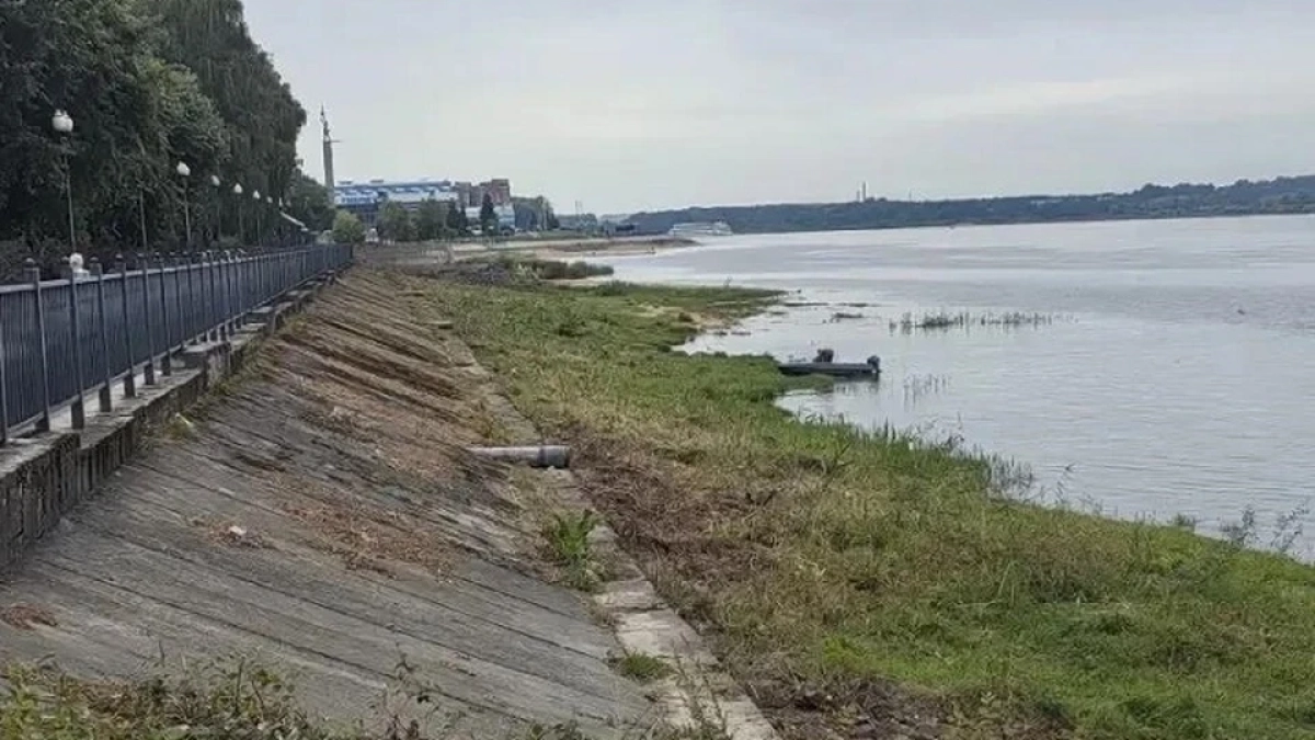В Рыбинске расчистили берег Волги от моста до Полета